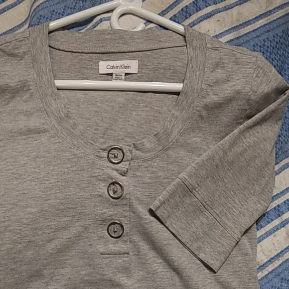 Calvin Klein Top - Picture 3 of 6